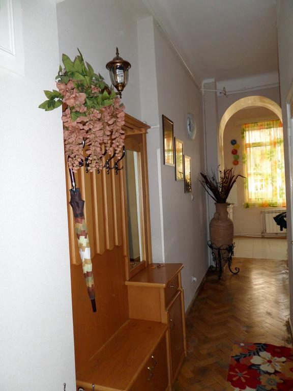 Ara & Gaya Аpartment Apartment Yerevan Exterior photo